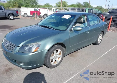 2005 Nissan Altima 2.5 S from USA, damaged, VIN 1N4AL11D35C301814